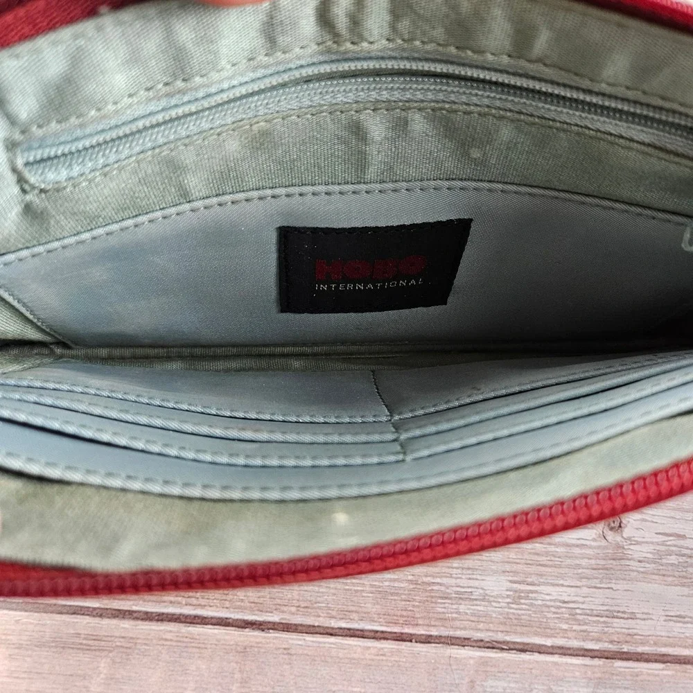 Hobo international red leather‎ wristlet gold vintage